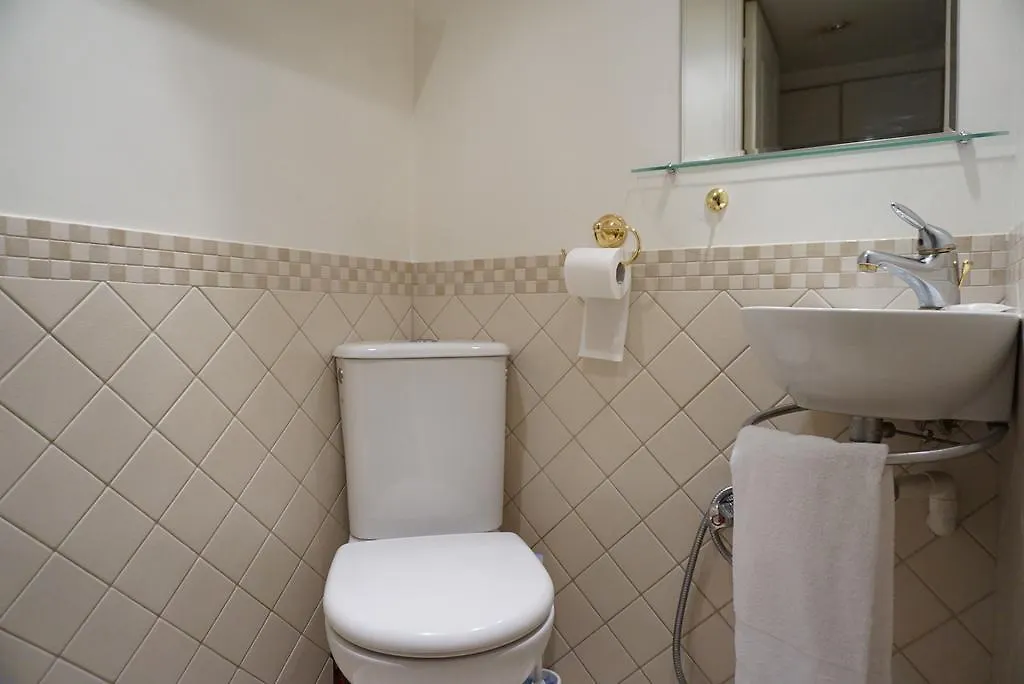 Apartment Rue De Lille 7 *